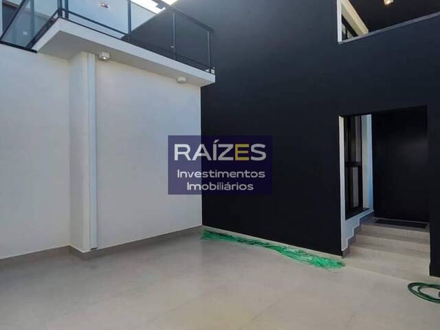 #227 - Casa para Venda em Bragança Paulista - SP