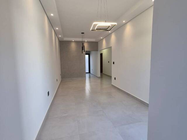 #412 - Casa para Venda em Bragança Paulista - SP - 2