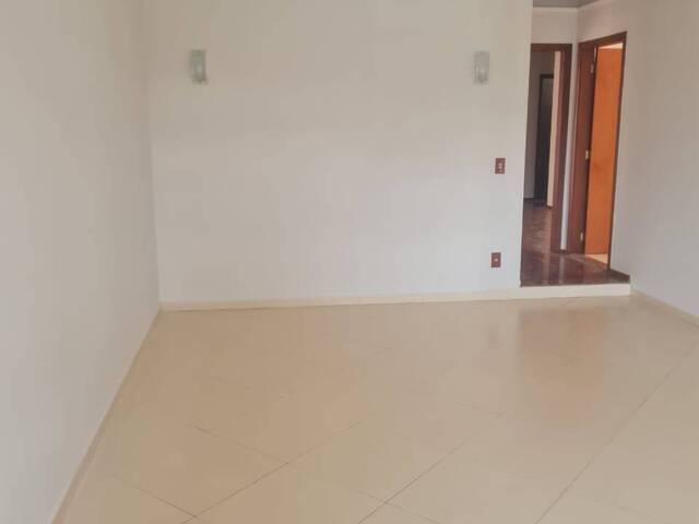 #459 - Casa em condomínio para Locação em Bragança Paulista - SP